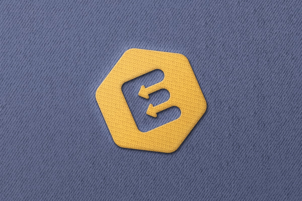 绣花徽标LOGO设计模型样机 (PSD)